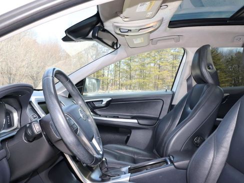 Used 2014 Volvo XC60 3.2 image 9