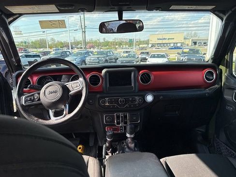 Used 2021 Jeep Wrangler Unlimited Rubicon w/ Dual Top Group image 18