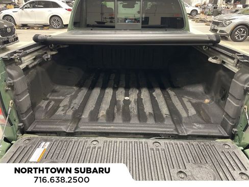 Used 2022 Nissan Frontier SV w/ SV Premium Package image 14