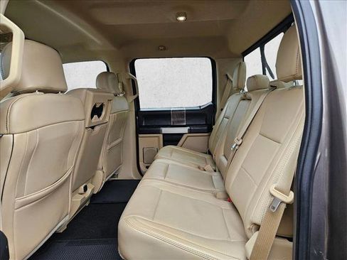 Used 2019 Ford F250 Lariat image 19