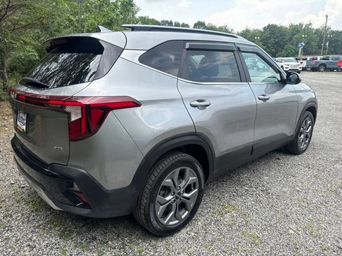 Used 2024 Kia Seltos S AWD/4WD image 9