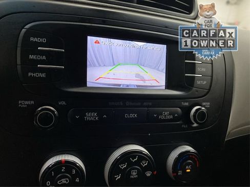Used 2016 Kia Soul + FWD image 30