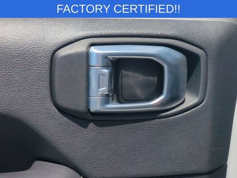 Used 2021 Jeep Gladiator Overland w/ Popular Equipment Package AWD/4WD image 27