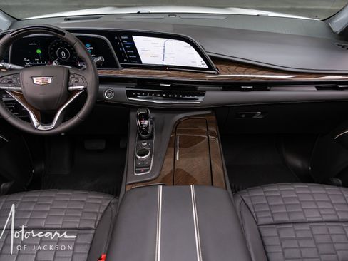 Used 2024 Cadillac Escalade Sport Platinum image 10