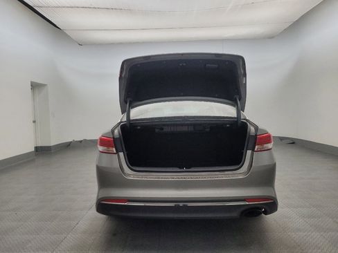 Used 2016 Kia Optima LX image 29