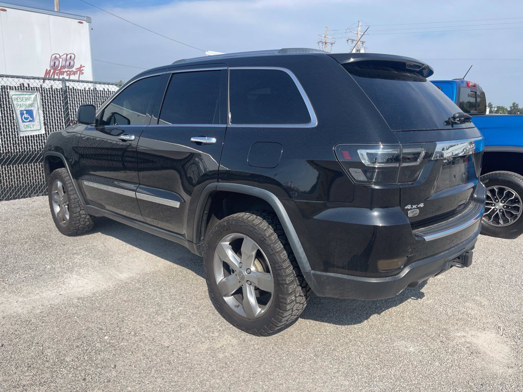 Used 2013 Jeep Grand Cherokee Overland AWD/4WD image 3