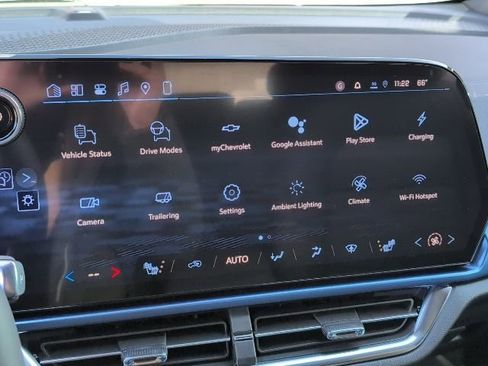 New 2026 Chevrolet Equinox EV LT image 21