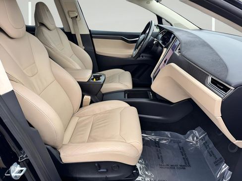 Used 2017 Tesla Model X 75D image 27