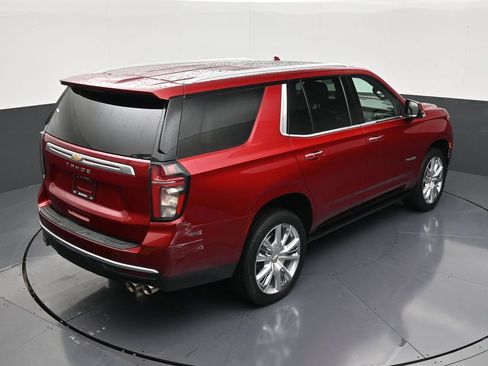 Used 2023 Chevrolet Tahoe High Country AWD/4WD image 17