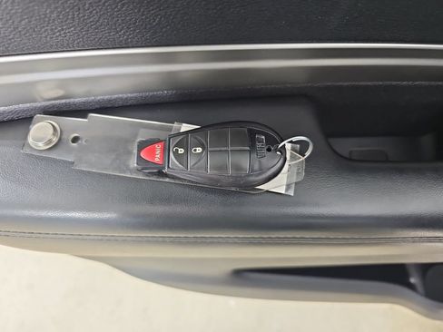 Used 2013 Dodge Durango SXT w/ Popular Equipment Group AWD/4WD image 40