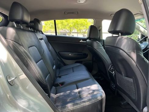 Used 2018 Kia Sportage EX AWD/4WD image 19