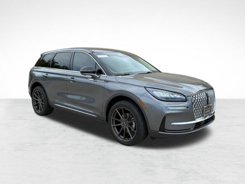 Used 2023 Lincoln Corsair FWD w/ Equipment Group 101A image 7