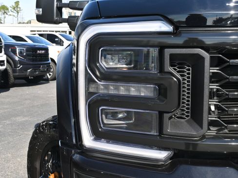 Used 2025 Ford F450 Platinum w/ Platinum Plus Package image 26