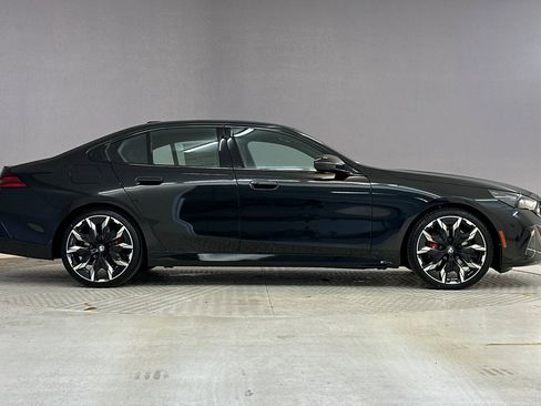 New 2026 BMW 530i w/ M Sport Package image 7