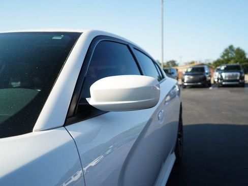 Used 2018 Dodge Charger R/T Scat Pack RWD image 22