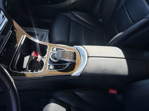 Used 2016 Mercedes-Benz GLC 300 4MATIC image 26