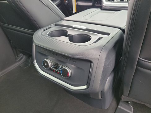 New 2026 Ford Expedition Max Platinum AWD/4WD image 19