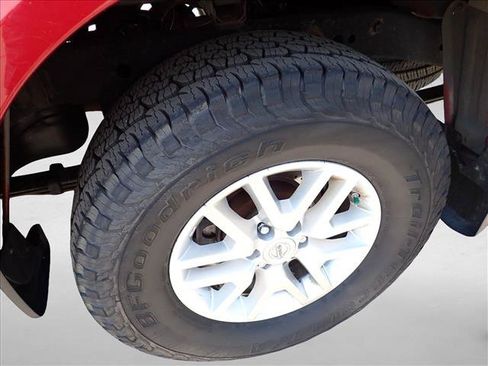 Used 2017 Nissan Frontier SV RWD image 7