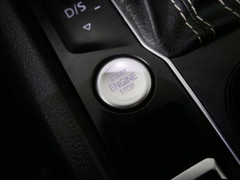 Used 2021 Volkswagen Atlas SEL Premium image 26