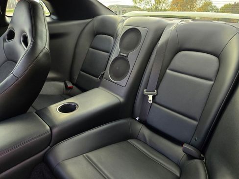 Used 2020 Nissan GT-R Premium image 21