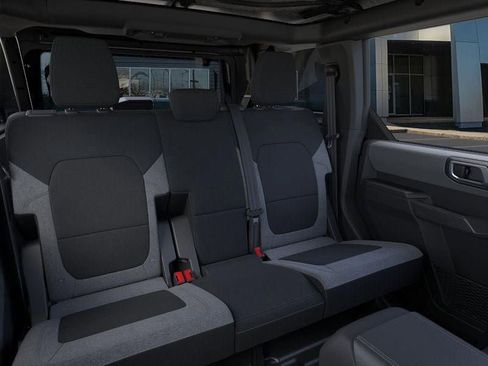 New 2025 Ford Bronco 4-Door AWD/4WD image 11