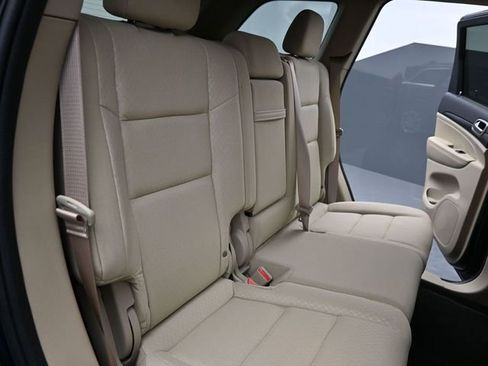 Used 2022 Jeep Grand Cherokee Laredo E AWD/4WD image 22