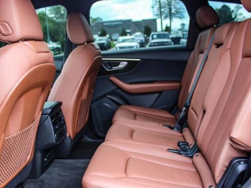 Used 2021 Audi Q7 3.0T Premium w/ Convenience Package image 8