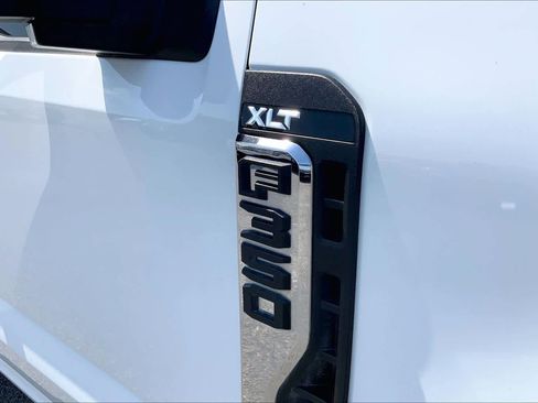 Certified 2023 Ford F350 XLT AWD/4WD image 10