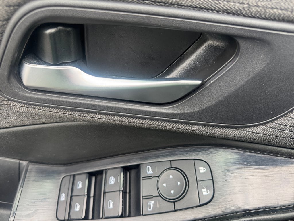Used 2023 Nissan Rogue SV FWD image 14