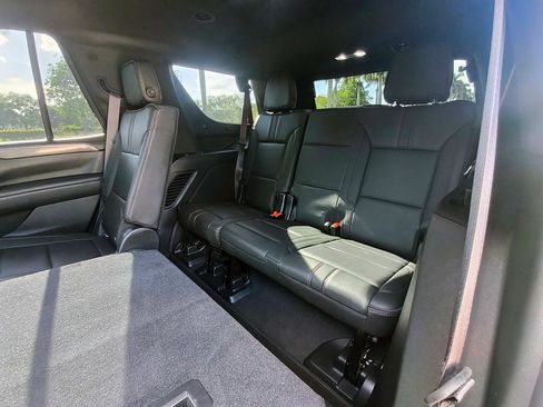 Used 2021 Chevrolet Tahoe RST RWD image 15