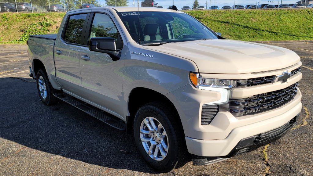 New 2026 Chevrolet Silverado 1500 RST w/ Convenience Package II AWD/4WD image 2
