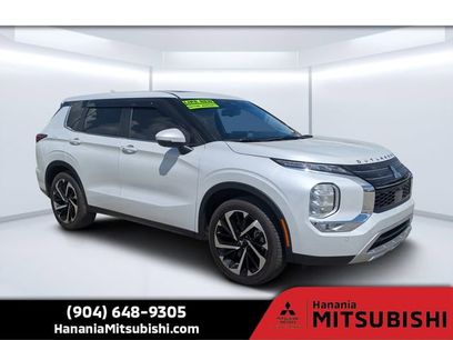 Used 2024 Mitsubishi Outlander SE