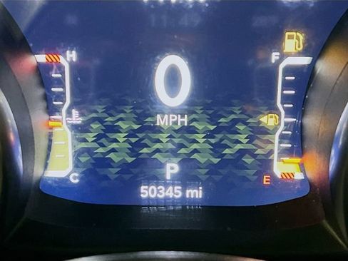 Used 2021 Jeep Gladiator Willys image 15