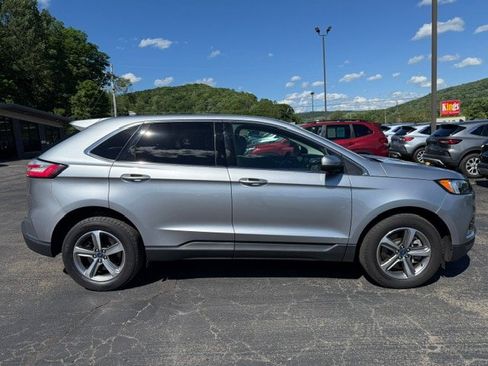 Used 2022 Ford Edge SEL w/ Convenience Package AWD/4WD image 4