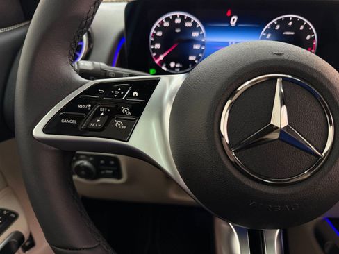 New 2026 Mercedes-Benz GLB 250 image 15
