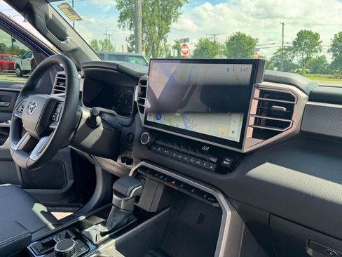 Used 2026 Toyota Tundra Limited AWD/4WD image 35