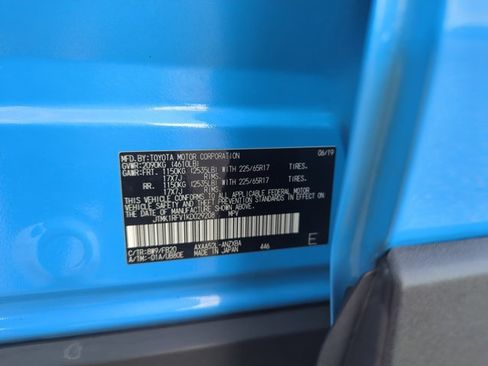 Used 2019 Toyota RAV4 LE image 27