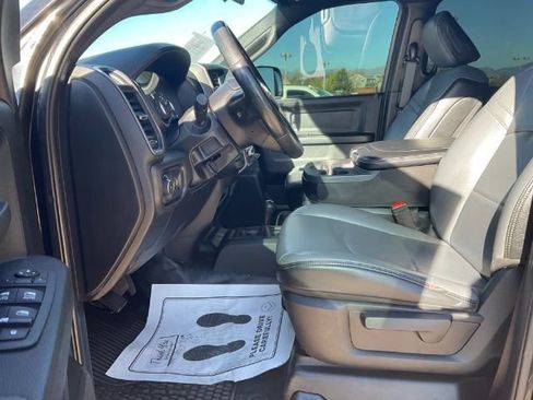 Used 2022 RAM 3500 Tradesman w/ Chrome Appearance Group AWD/4WD image 19