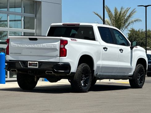 Used 2024 Chevrolet Silverado 1500 LT Trail Boss w/ Protection Package AWD/4WD image 4