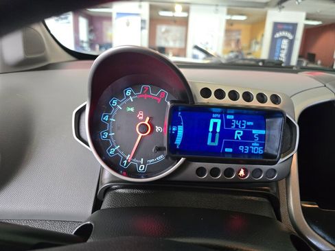 Used 2014 Chevrolet Sonic LT image 22