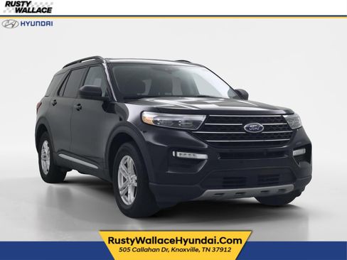 Used 2021 Ford Explorer XLT w/ Equipment Group 202A AWD/4WD image 1