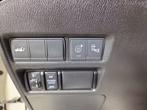 Used 2017 Nissan Armada Platinum w/ Captain Seat Package AWD/4WD image 30