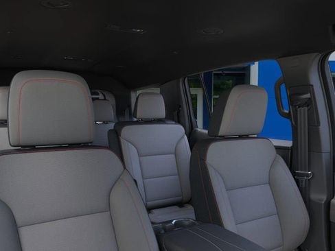 New 2026 Chevrolet Traverse LT w/ Midnight/Sport Edition FWD image 24