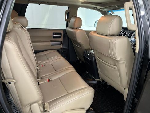 Used 2010 Toyota Sequoia Limited AWD/4WD image 23