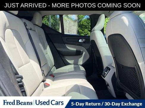 Used 2023 Volvo XC40 B5 Plus w/ Driver Assist Package AWD/4WD image 15