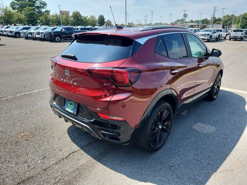 Certified 2024 Buick Encore GX Sport Touring FWD image 3