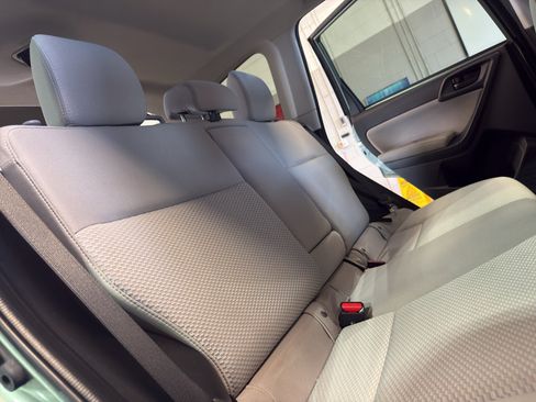 Used 2016 Subaru Forester 2.5i Premium AWD/4WD image 28