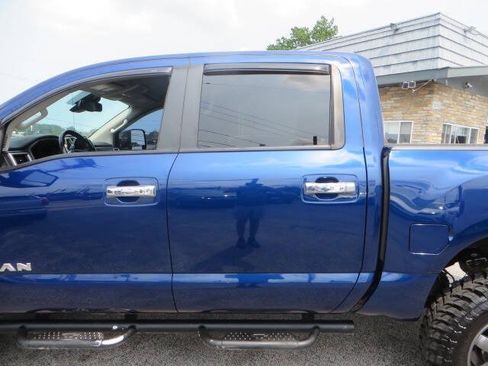Used 2021 Nissan Titan SV w/ SV Convenience Package AWD/4WD image 40