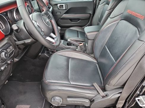Used 2019 Jeep Wrangler Unlimited Rubicon AWD/4WD image 11