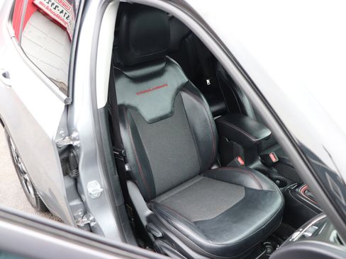 Used 2017 Jeep Compass Trailhawk image 14